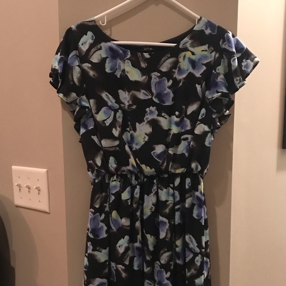 Apt. 9 dress - Picture 2 of 2